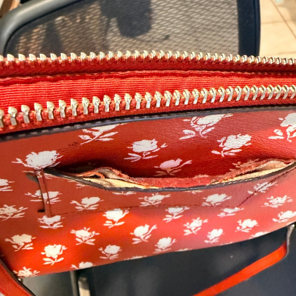 Coach East West Red Floral Rose Print Leather Crossbody Bag Silver Hardware - Picture 8 of 8